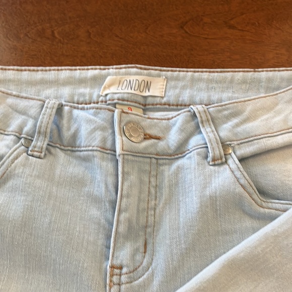 LONDON JEANS. SIZE 9🐝 - Picture 3 of 8